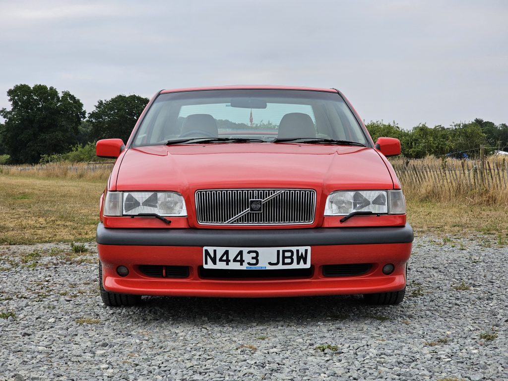 Volvo 850R