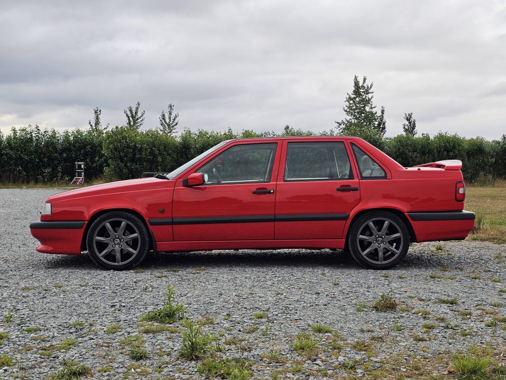 Volvo 850R