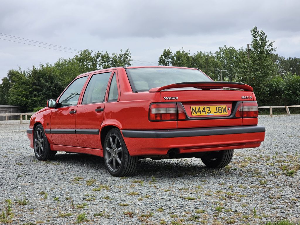 Volvo 850R