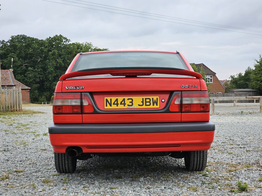 Volvo 850R