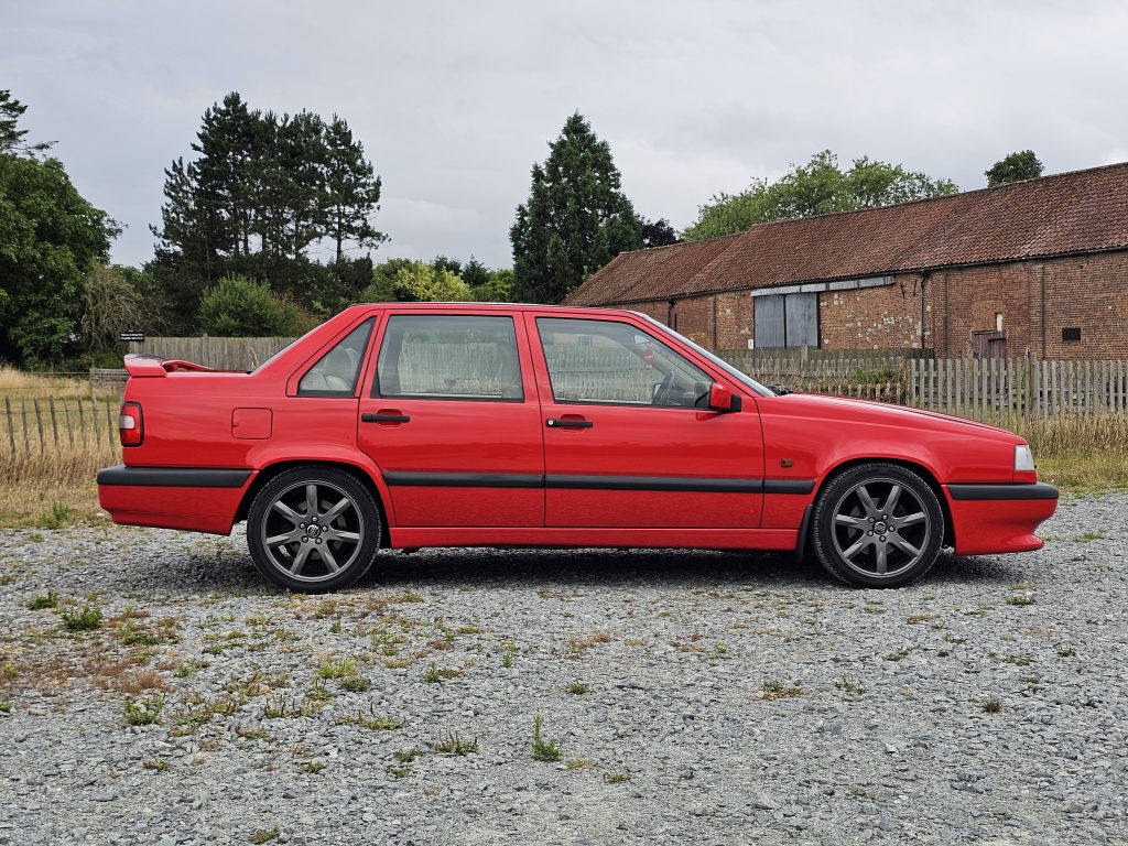 Volvo 850R