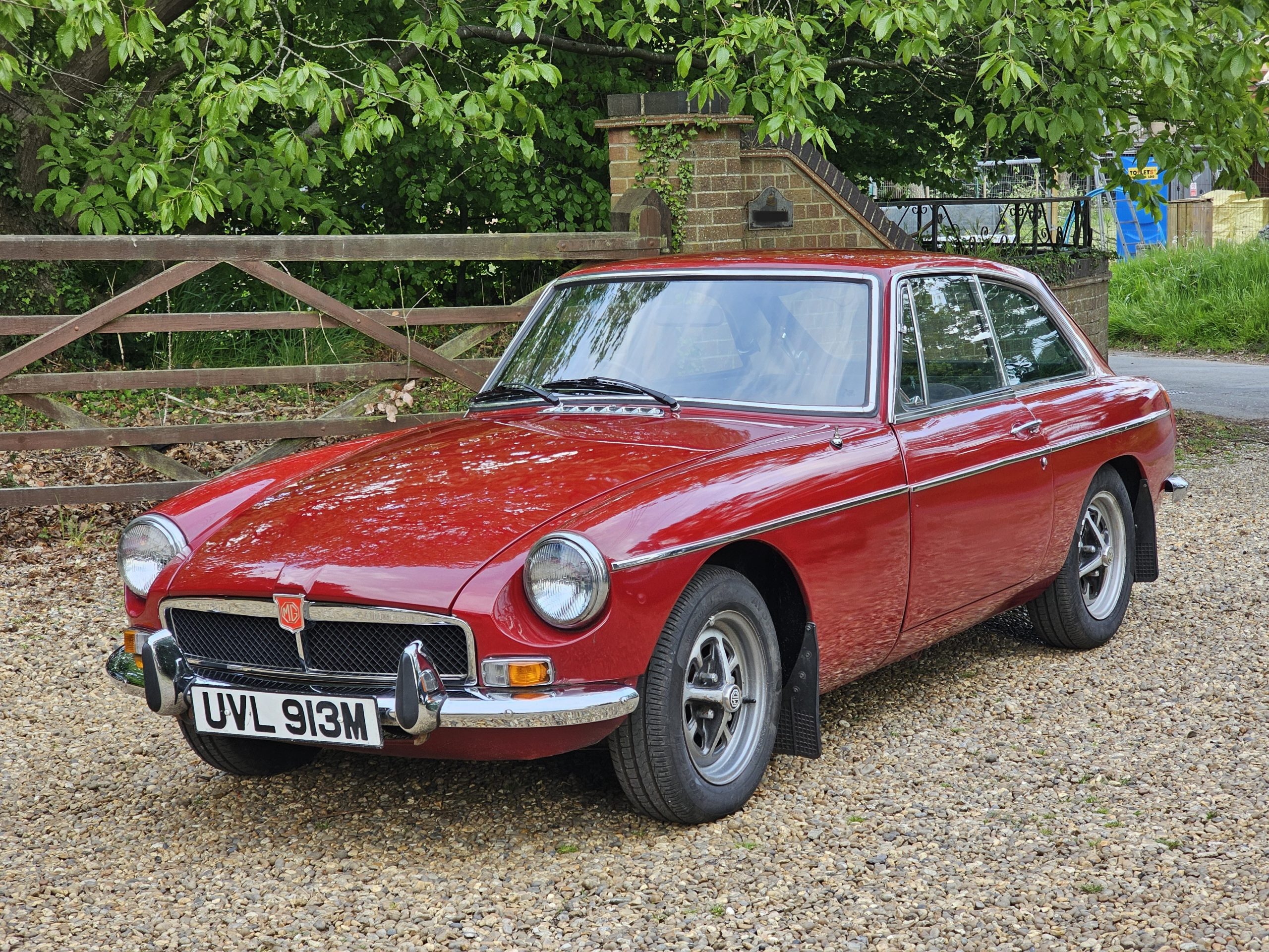 1973 MG B GT - Chrome Bumper, Overdrive, Smart Useable Classic