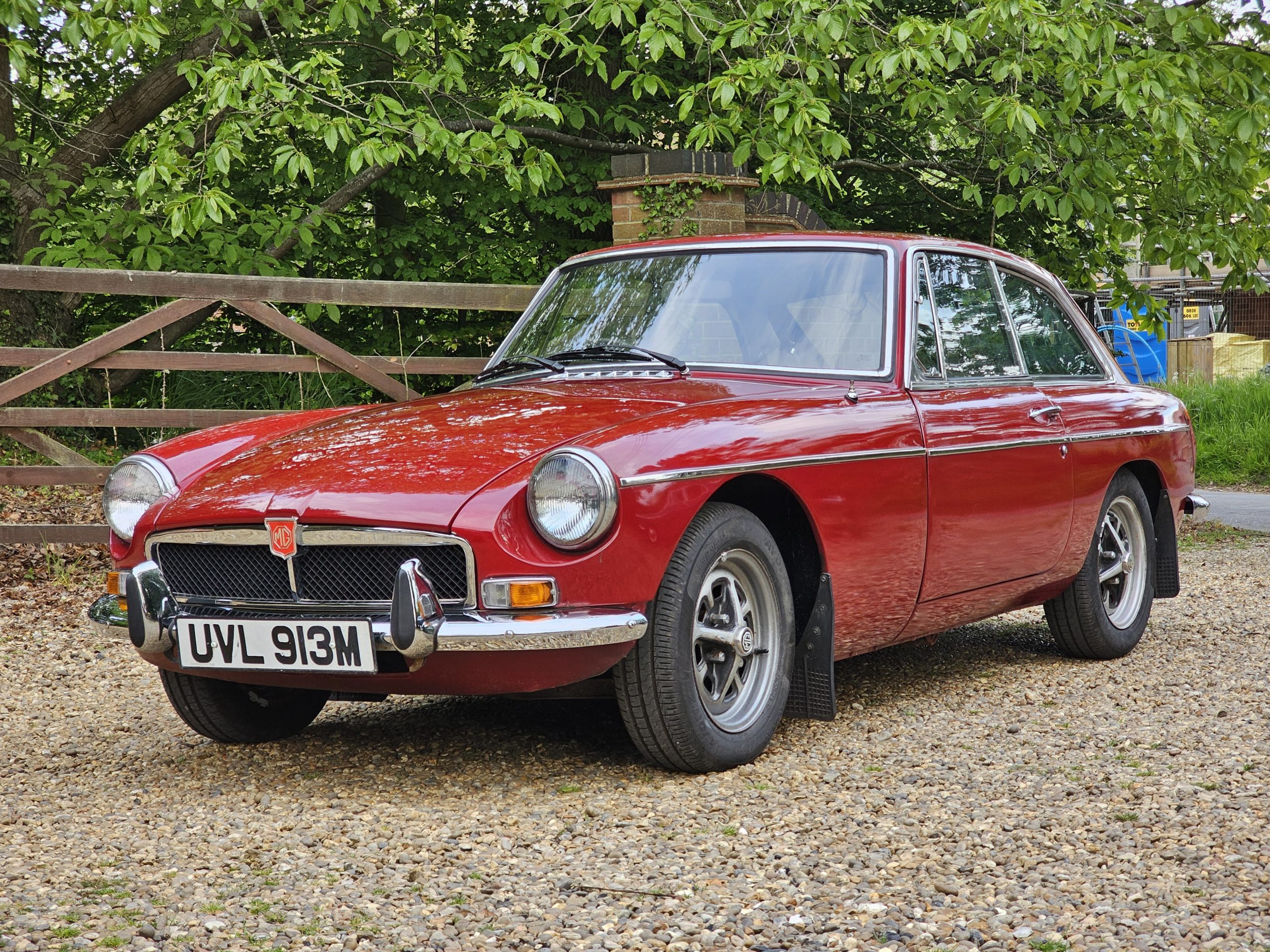 1973 MG B GT - Chrome Bumper, Overdrive, Smart Useable Classic